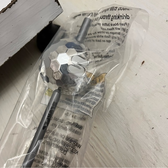 New Sealed 7-11 Disco Ball Slurpee Cup With Matching Light Up Straw - Picture 3 of 6